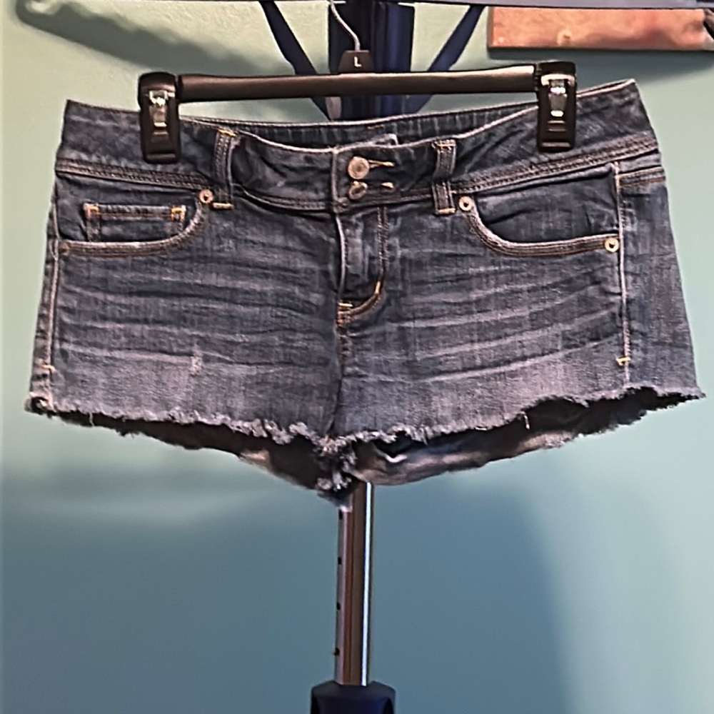 American Eagle Outfitters Size 8 Jean Shorts EUC